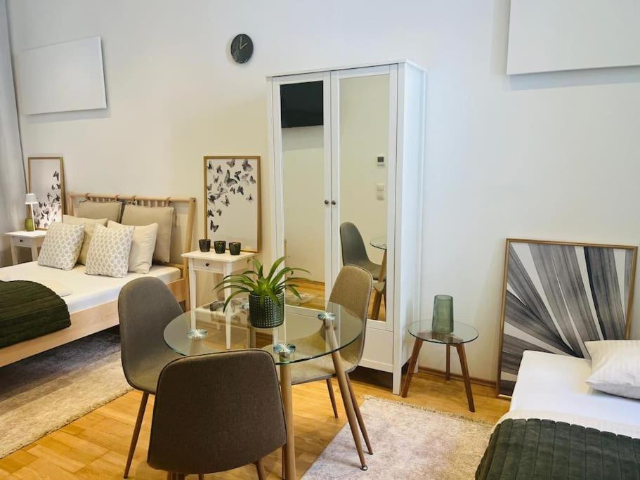 Gemuetliches Studio Apartment Vienna Esterno foto